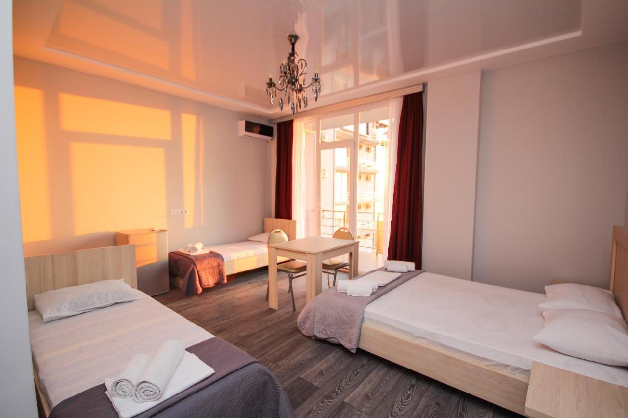 Guest House 99 باتومي المظهر الخارجي الصورة