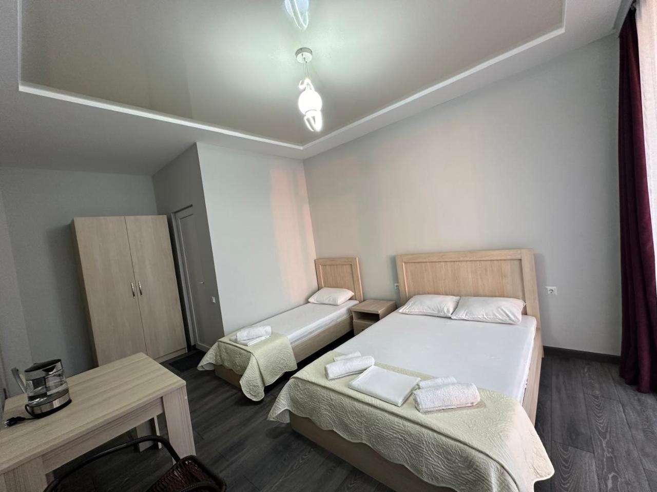 Guest House 99 باتومي المظهر الخارجي الصورة